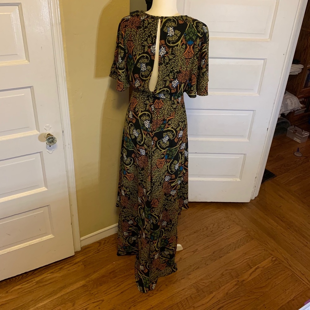 Strut&Bolt dress - Picture 4 of 7